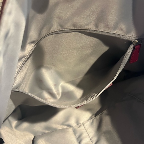 Raspberry embossed leather Coach shoulder bag; great condition - Picture 7 of 11